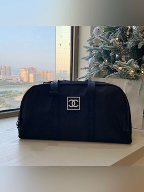 CHANEL VIP GWP Duffle Bag